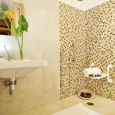 Scott House Отель