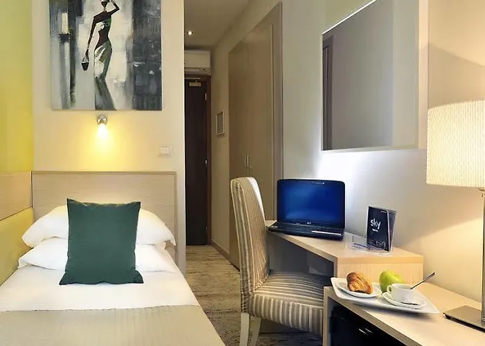 Scott House Hotel 3*