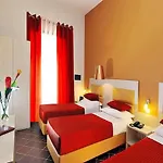 Scott House 3*
