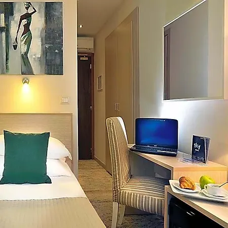 Hotel Scott House 3*
