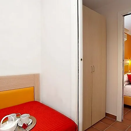 Scott House Roma