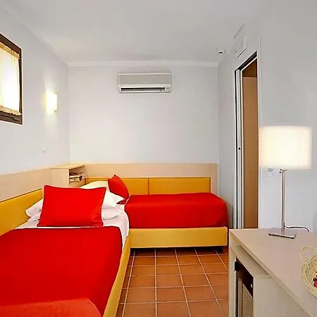Hotel Scott House 3*