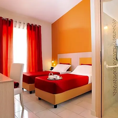 Hotel Scott House 3*