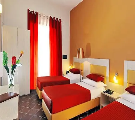 Scott House 3*