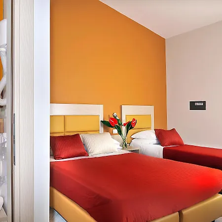 Scott House 3*