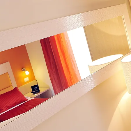 Scott House Hotell 3*