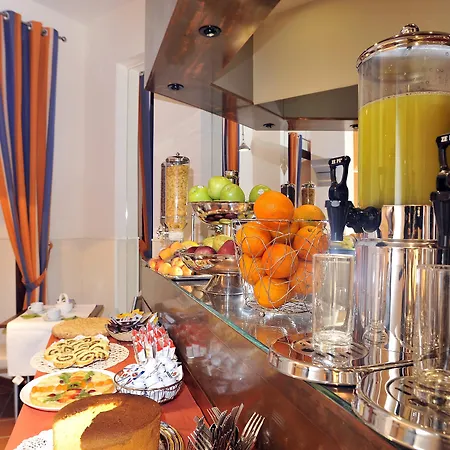 Scott House Отель