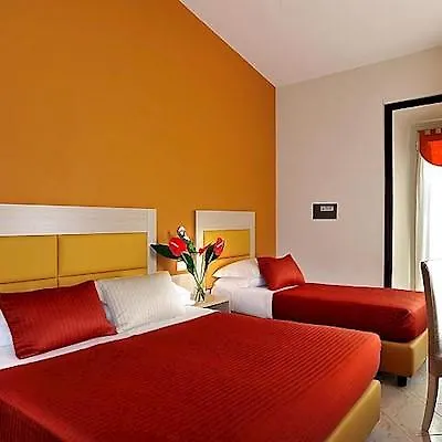 Scott House Отель 3*