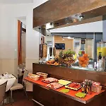 Scott House فندق 3*