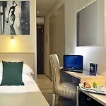 Scott House فندق 3*